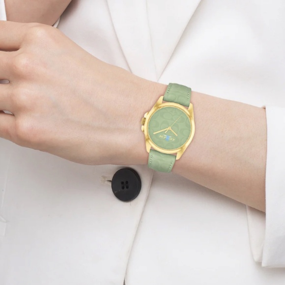 Coach Watch - Picture 2 of 7